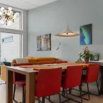 Modern Townhouse Near Fjellheisen And Center Tromsø