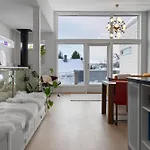 Daire Modern Townhouse Near Fjellheisen And Center