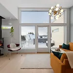 アパート Modern Townhouse Near Fjellheisen And Center *