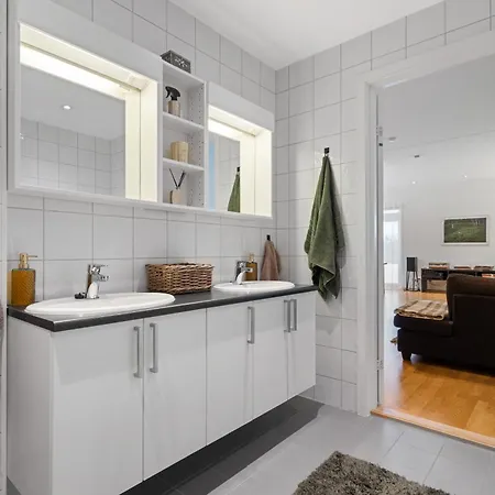 Modern Townhouse Near Fjellheisen And Center Apartamento *
