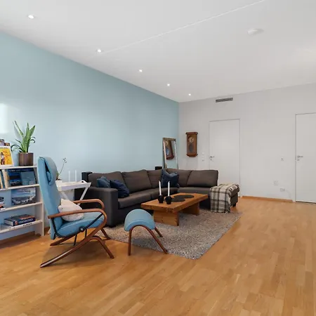 Apartamento Modern Townhouse Near Fjellheisen And Center Tromsø